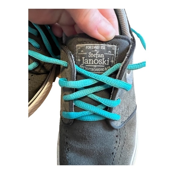 Nike Stefan Janoski gray and teal skateboarding sneaker - Picture 7 of 8